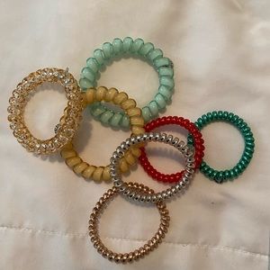 TELETIES - 7 Teleties (3 large and 4 small) Several colors